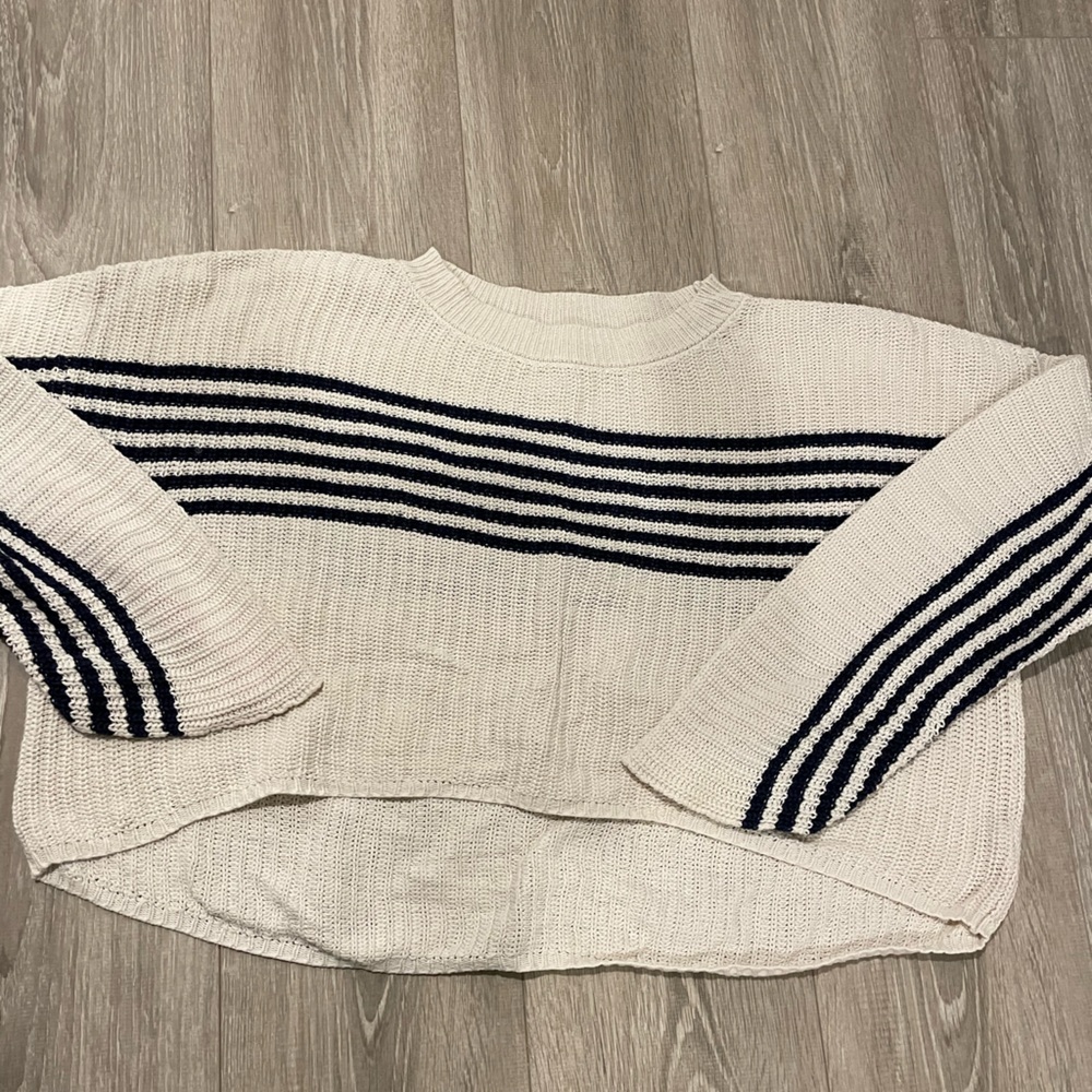 Aerie, boxy crop sweater